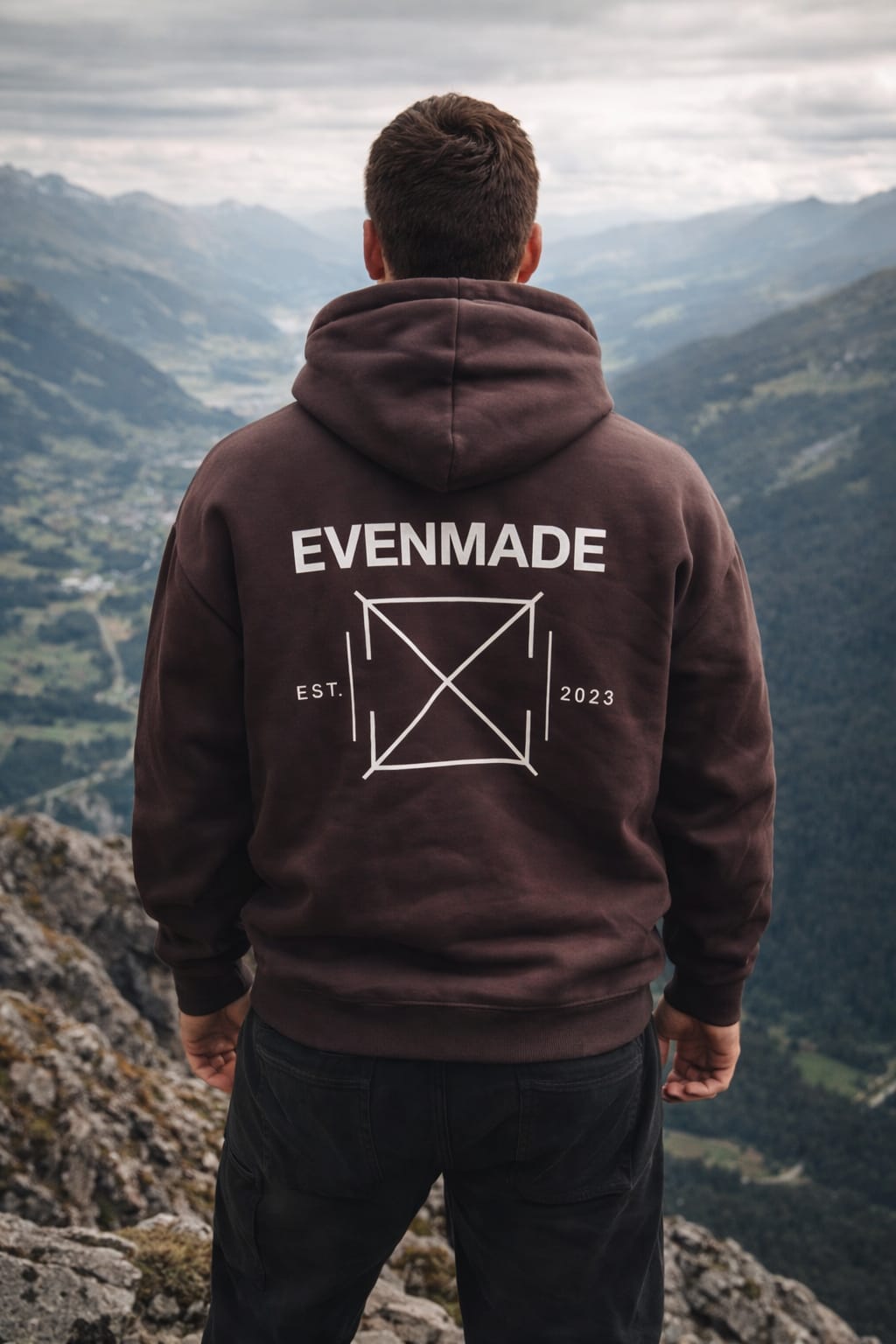 Signature Hoodie Brown